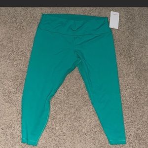 NWT Lululemon Align 25” high rise leggings 
Maldives green